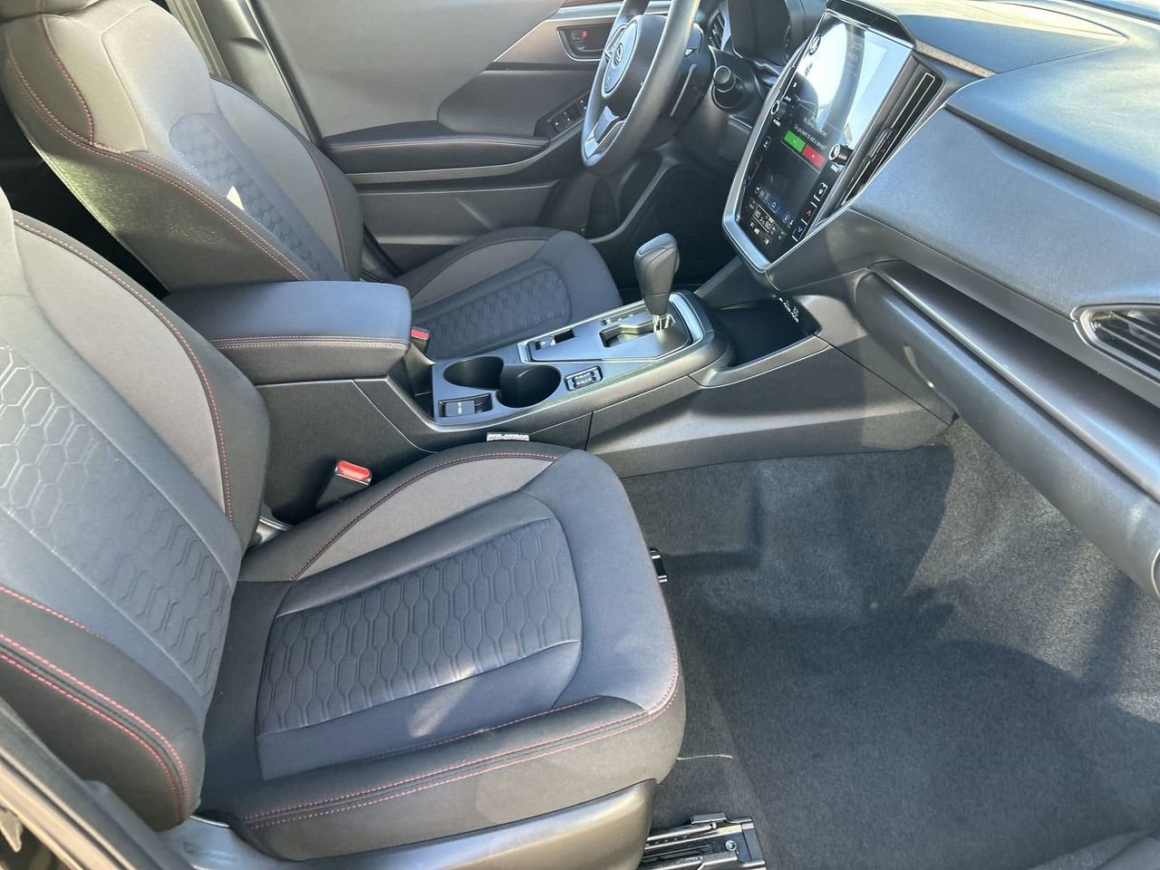 Used 2025 Subaru Impreza 2.0i Sport image 9