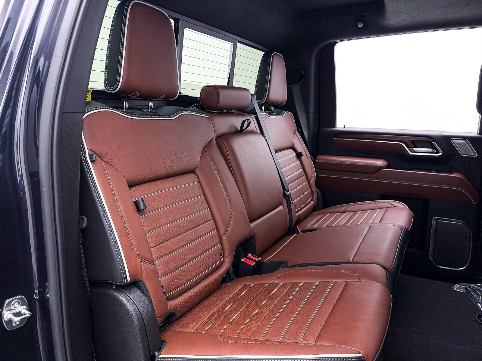 Used 2025 GMC Sierra 2500 Denali Ultimate image 41