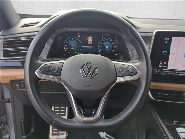 Used 2024 Volkswagen Atlas Cross Sport SEL R-Line AWD/4WD image 22