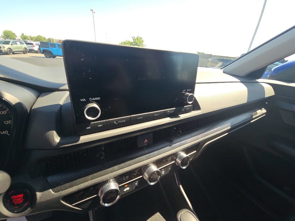 Used 2025 Honda CR-V LX image 20