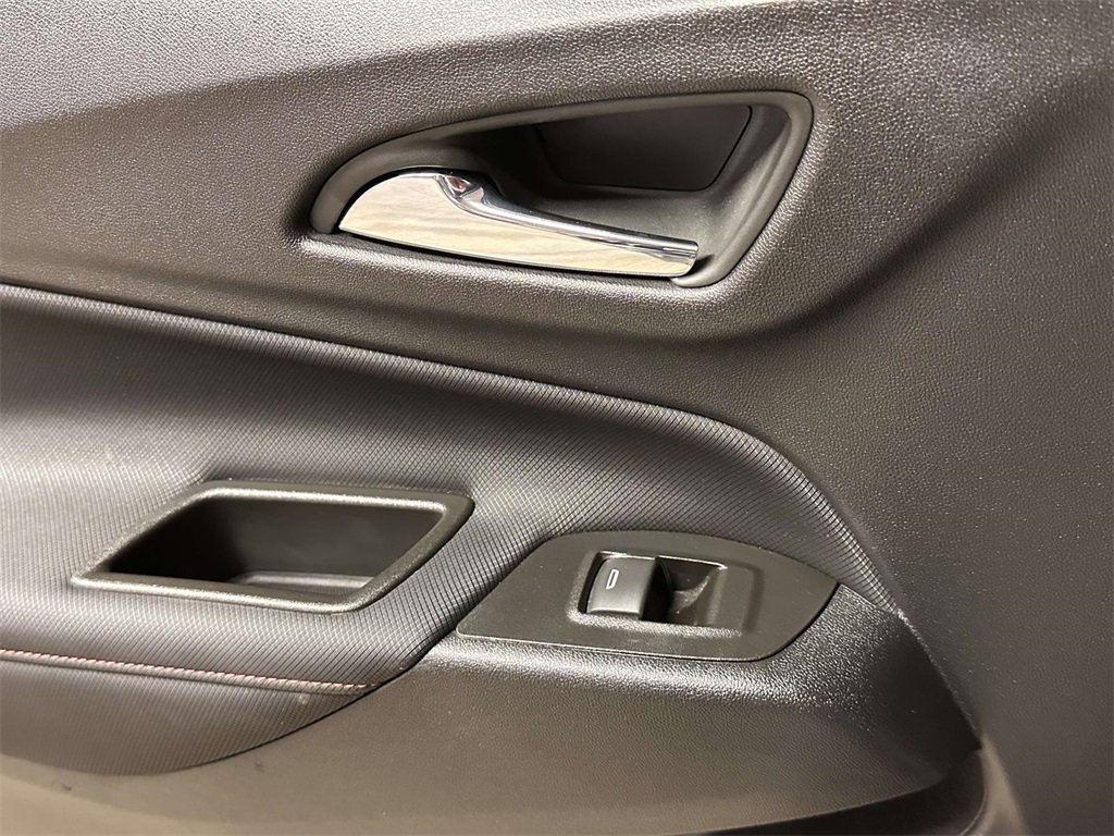 Used 2023 Chevrolet Equinox RS w/ RS Leather Package image 22