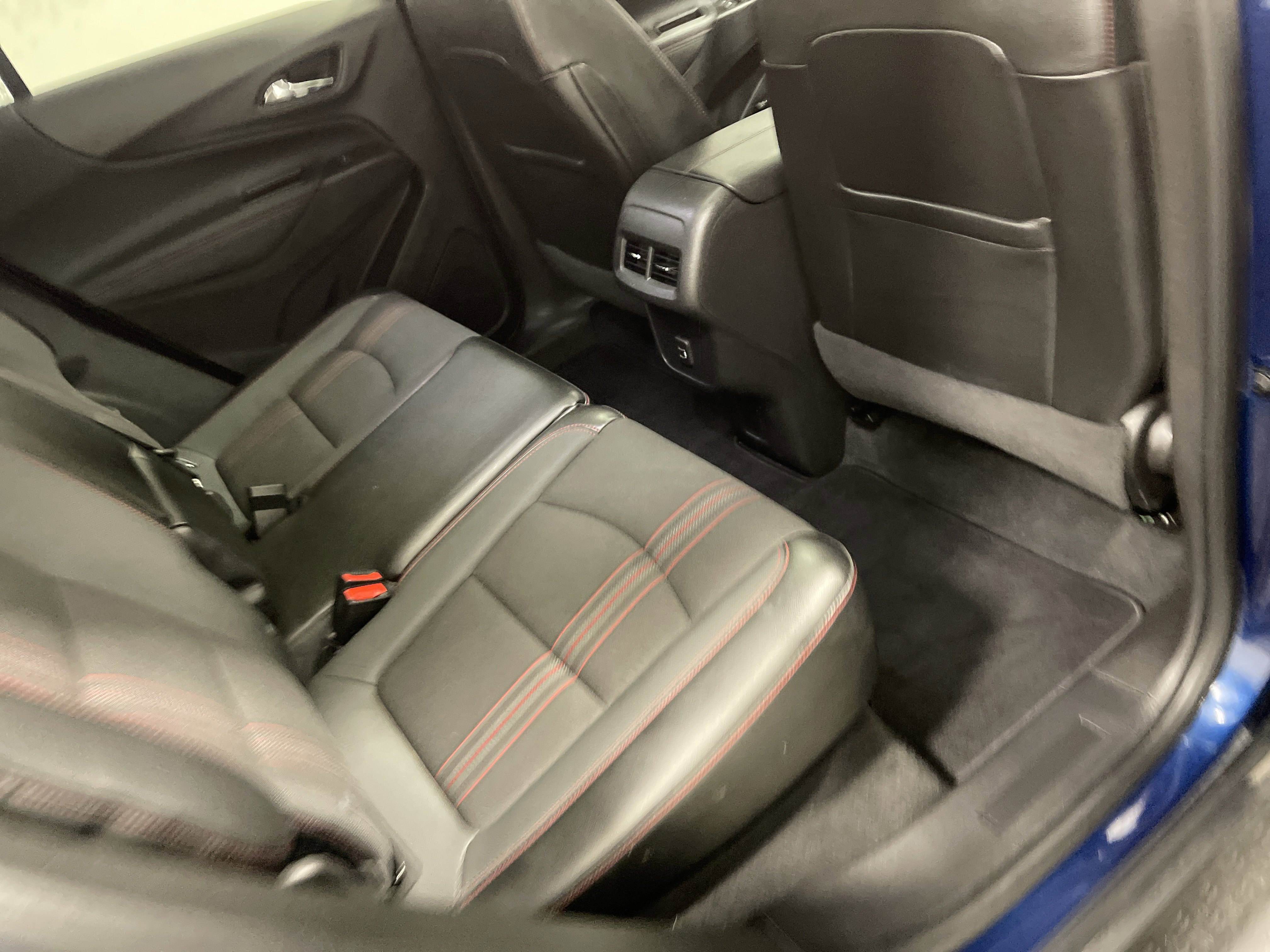 Used 2023 Chevrolet Equinox RS image 22