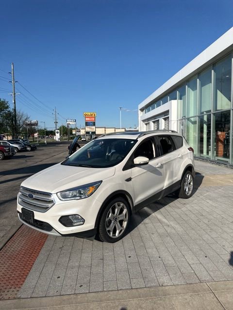 Used 2019 Ford Escape Titanium FWD image 16