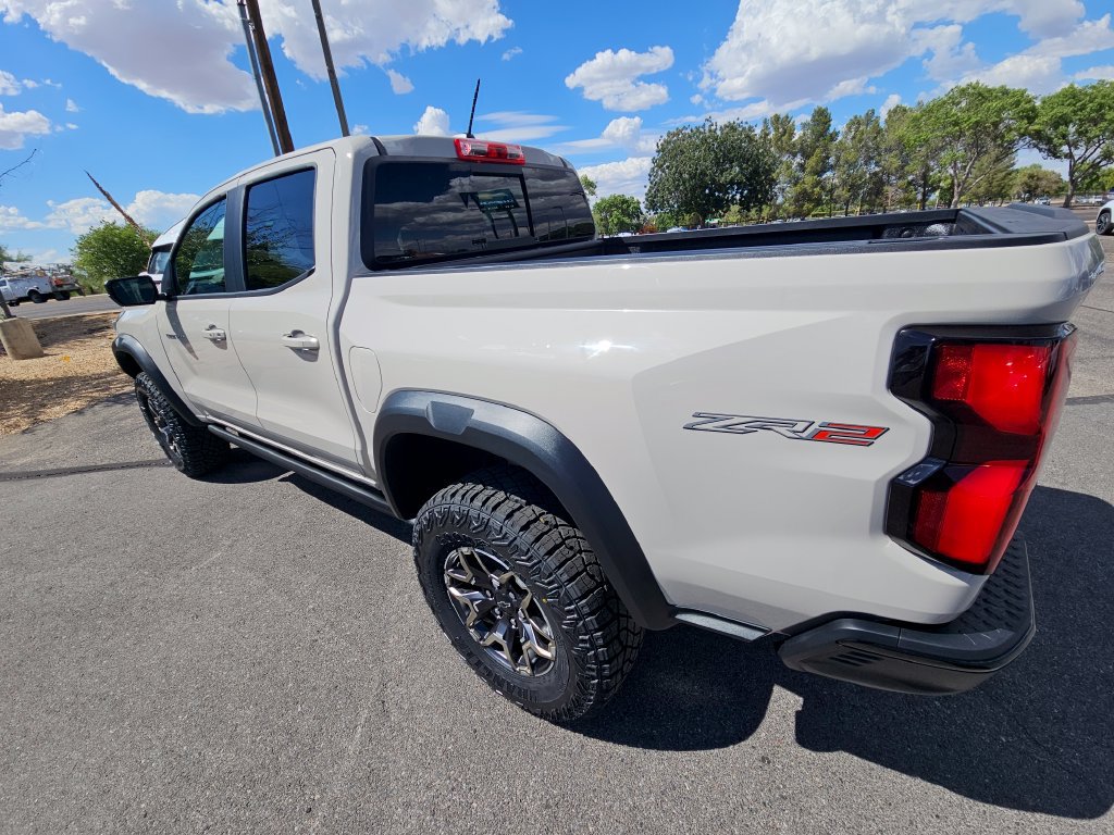 New 2026 Chevrolet Colorado ZR2 w/ Technology Package AWD/4WD image 3