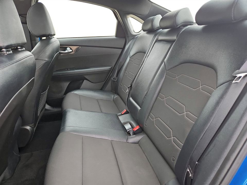 Used 2023 Kia Forte GT-Line w/ GT-Line Premium Package image 31