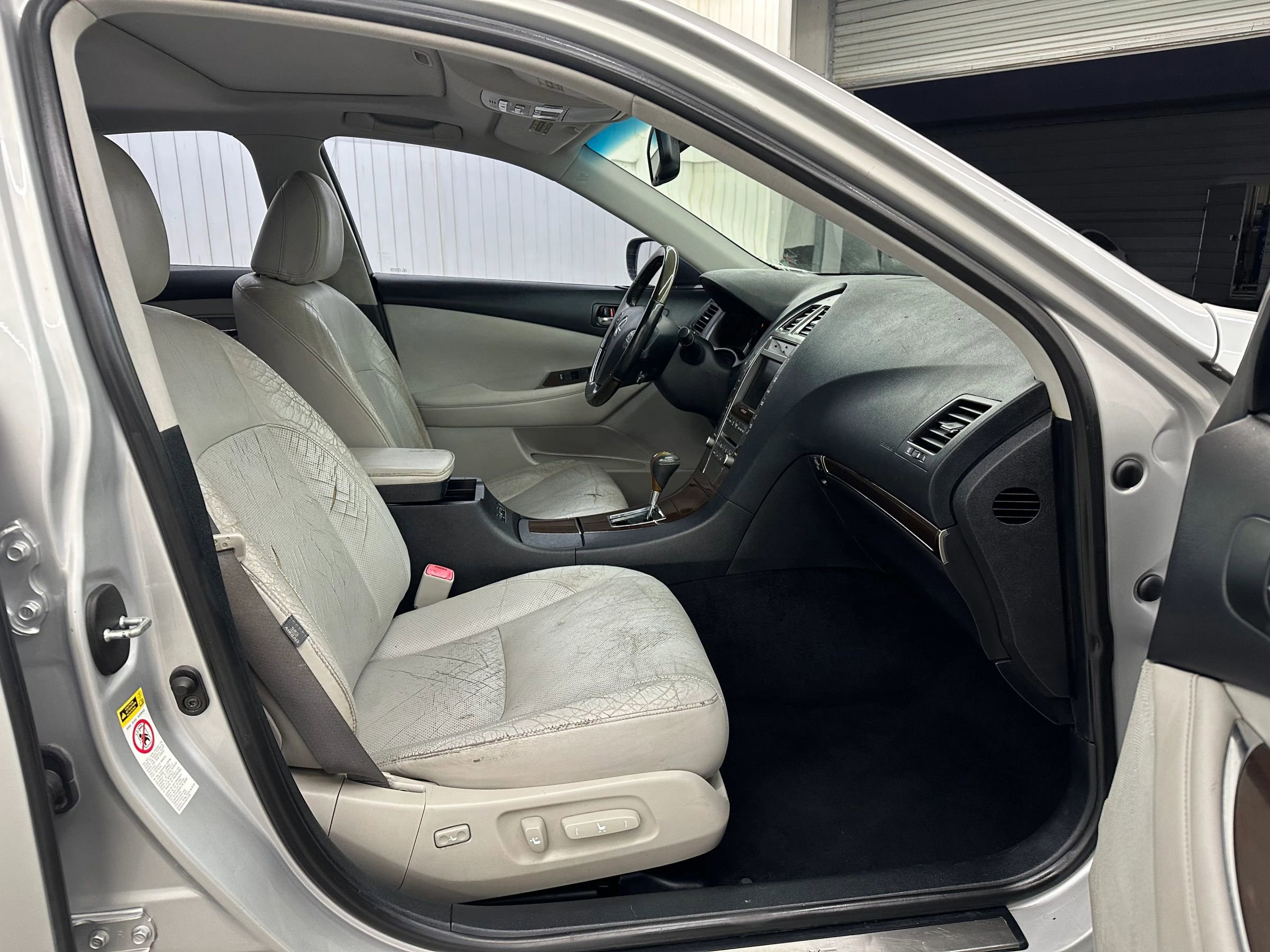 Used 2010 Lexus ES 350 image 14