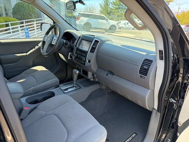 Used 2019 Nissan Frontier SV image 10