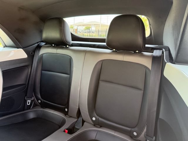 Used 2013 Volkswagen Beetle 2.5 FWD image 17