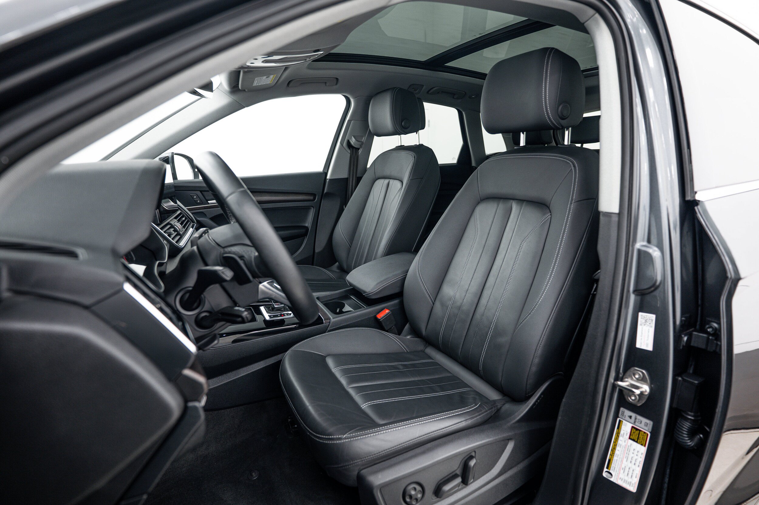 Certified 2023 Audi Q5 2.0T Premium w/ Convenience Package AWD/4WD image 14