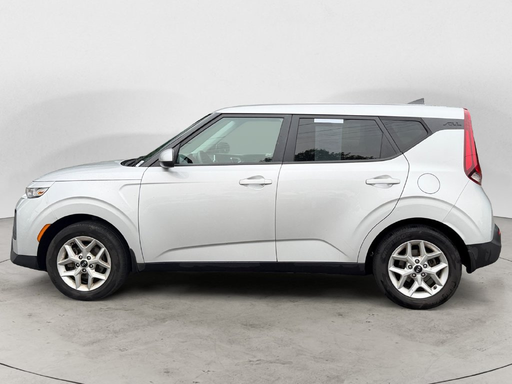 Used 2020 Kia Soul S FWD image 8