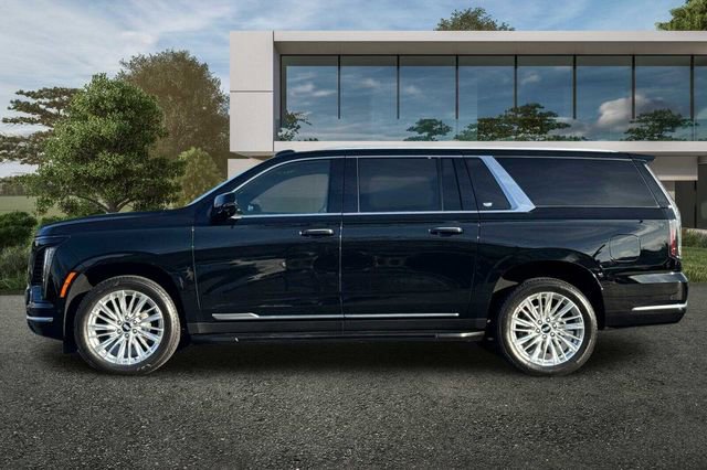 Certified 2025 Cadillac Escalade ESV Premium Luxury image 7