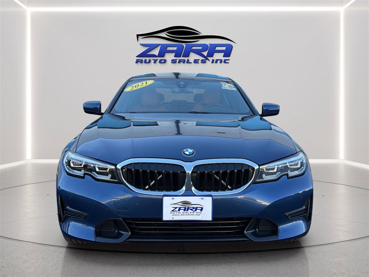 Used 2021 BMW 330i xDrive Sedan w/ Premium Package AWD/4WD image 2