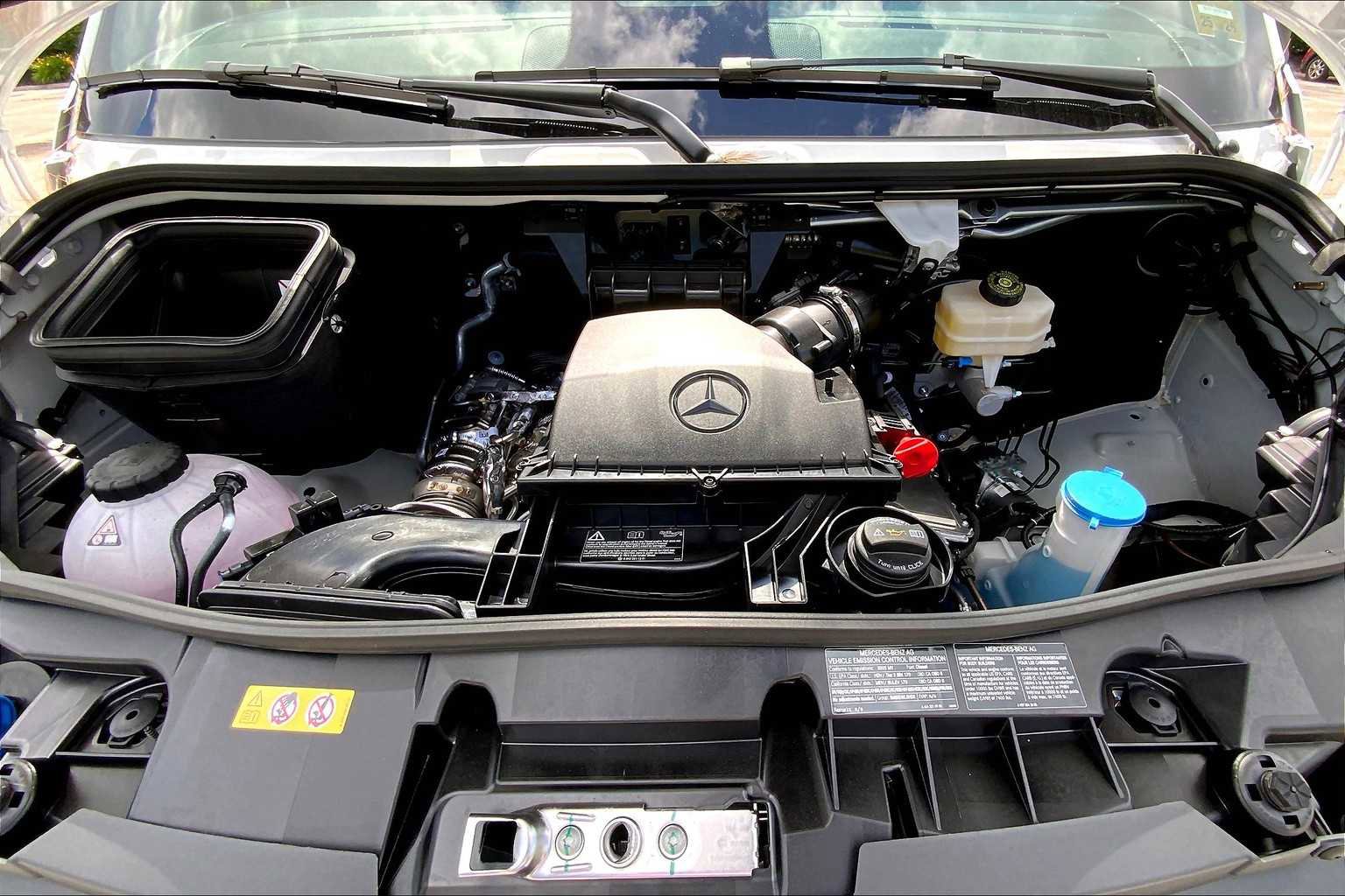 Certified 2025 Mercedes-Benz Sprinter 2500 image 21