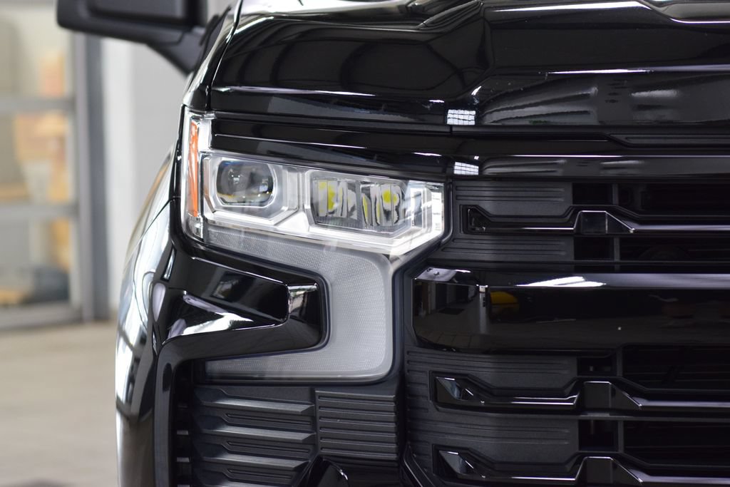 Used 2024 Chevrolet Silverado 1500 LT Trail Boss w/ Convenience Package II AWD/4WD image 12
