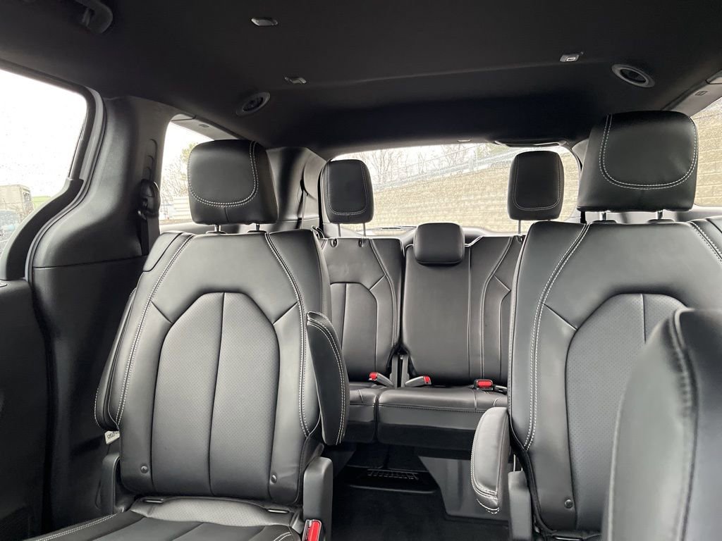 New 2026 Chrysler Pacifica Select image 29