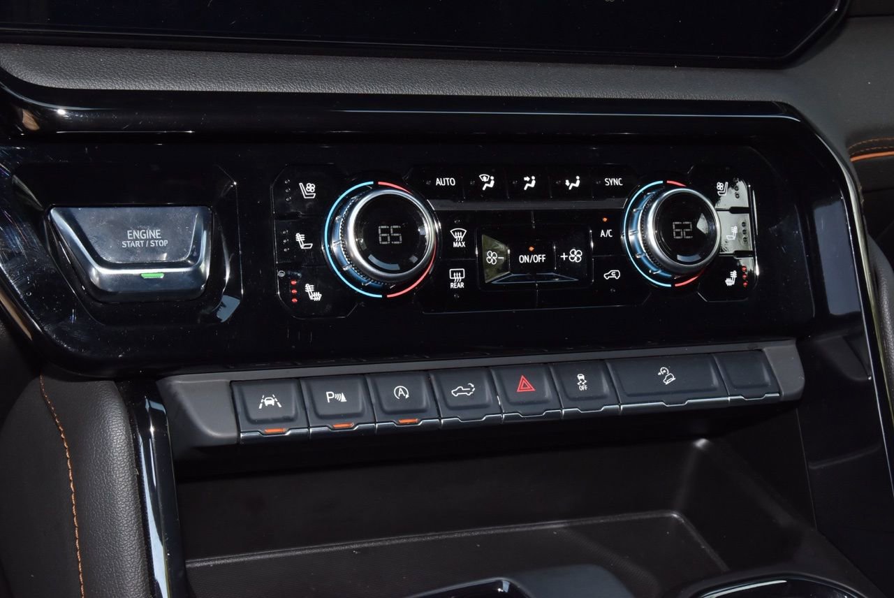 Used 2025 GMC Sierra 1500 AT4 w/ AT4 Premium Package image 29