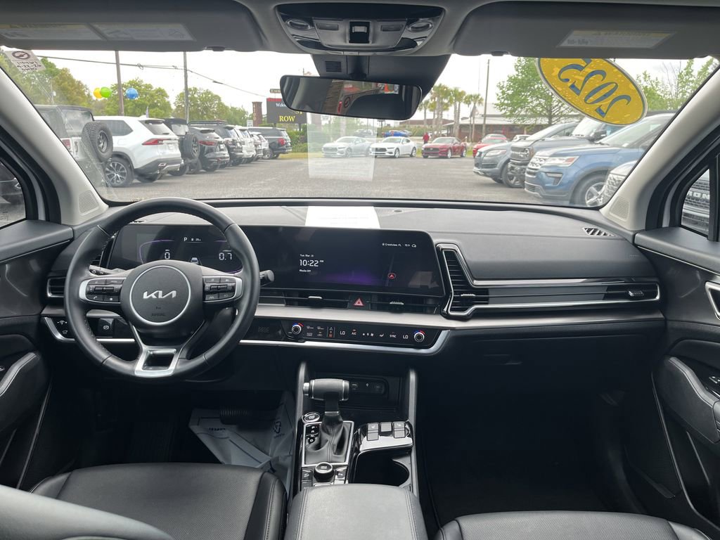 Used 2025 Kia Sportage EX w/ Premium Package image 14
