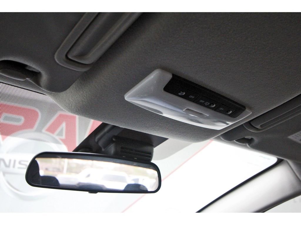 Used 2025 Nissan Versa SV w/ Trunk Package image 20