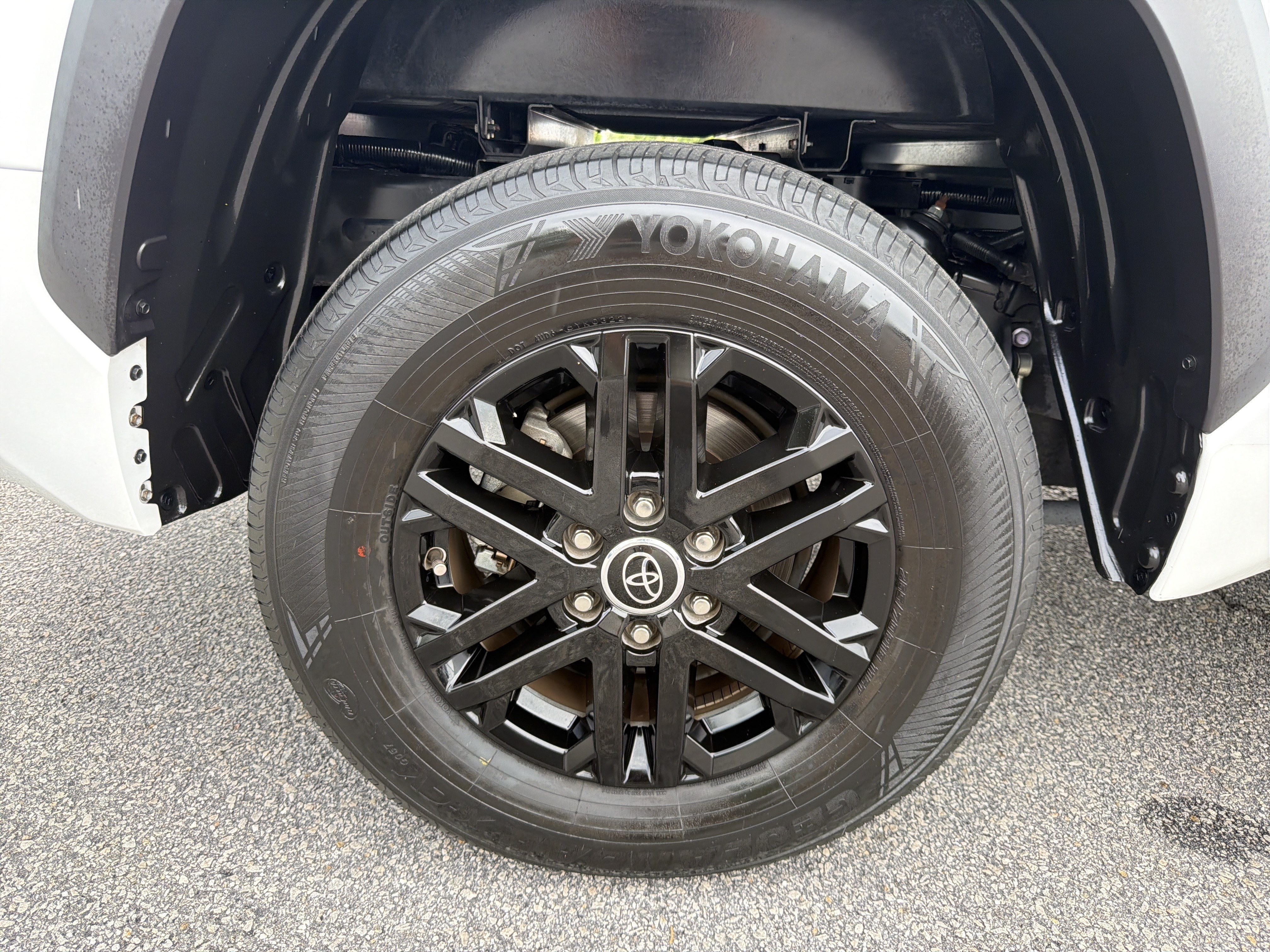 Used 2024 Toyota Tundra SR5 w/ SR5 Premium Package RWD image 28