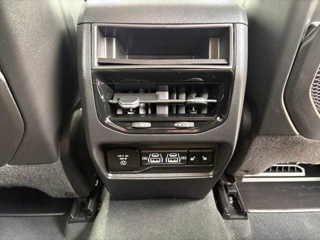 Certified 2023 Jeep Grand Cherokee Limited AWD/4WD image 18