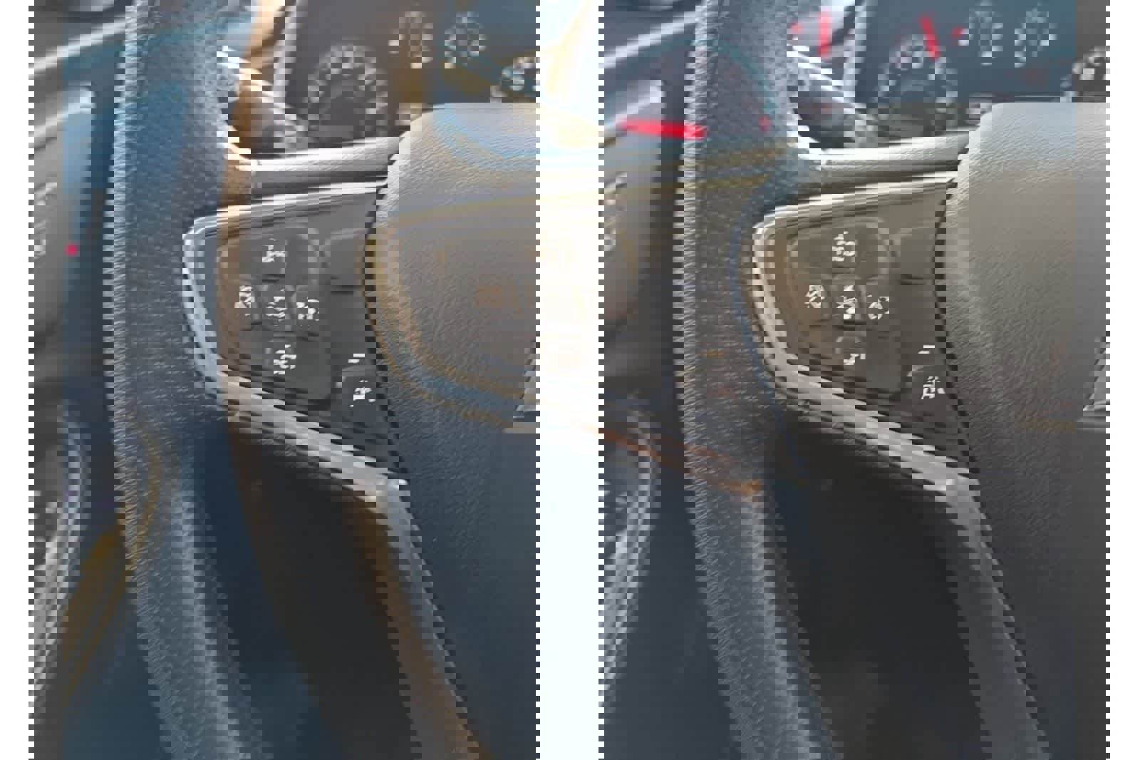 Used 2023 Chevrolet Malibu LT image 25