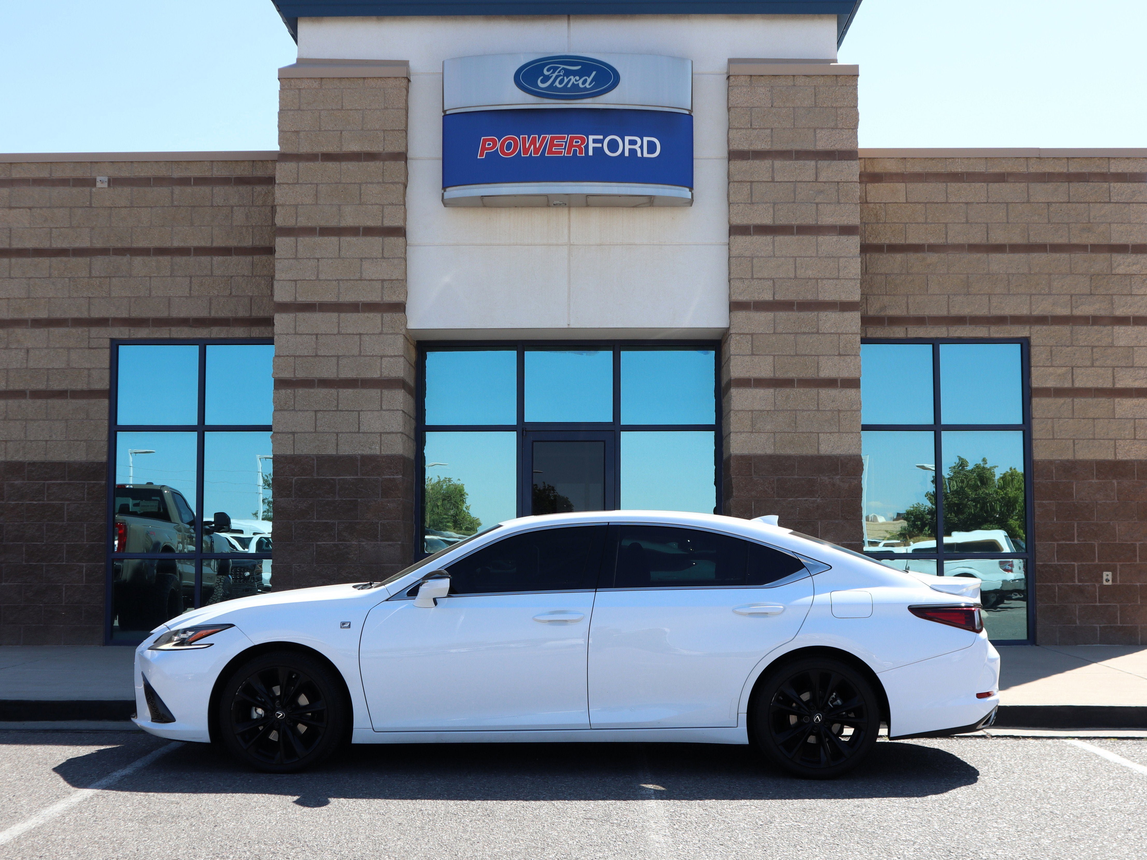 Used 2022 Lexus ES 350 F Sport w/ Accessory Package FWD image 9