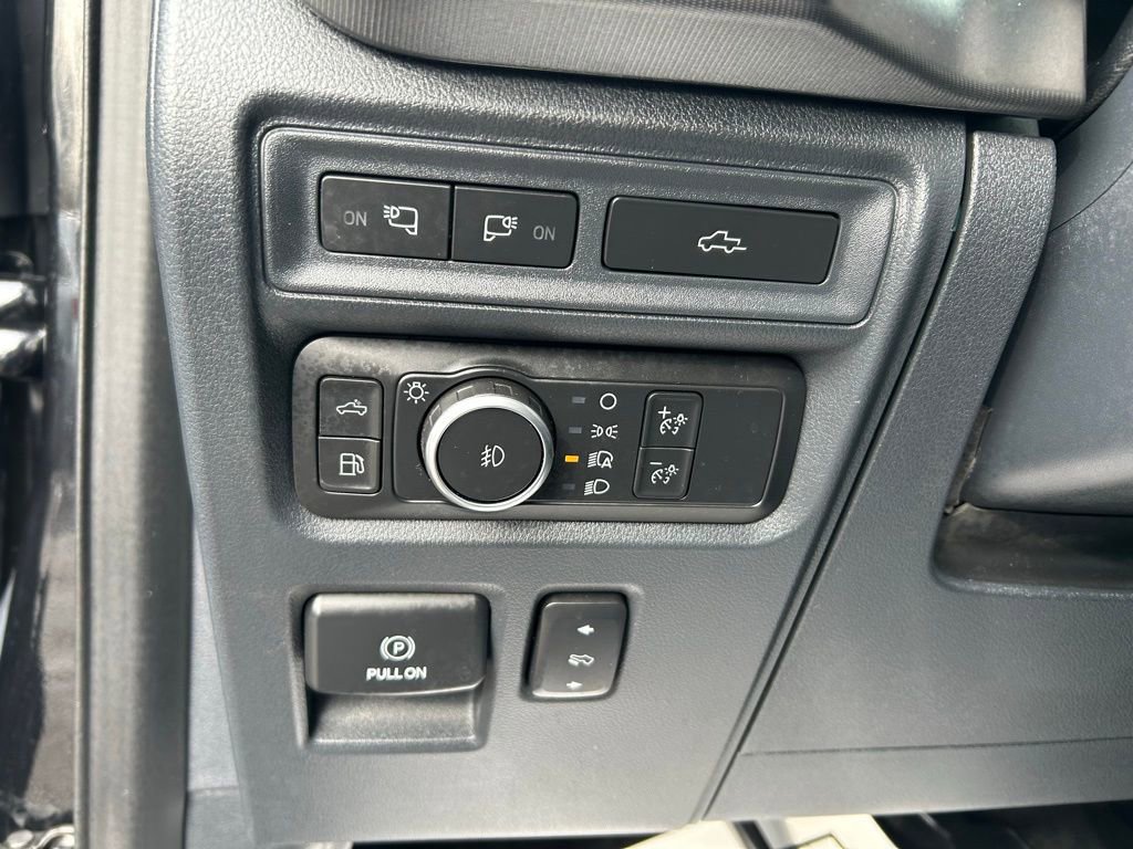 Certified 2022 Ford F150 Platinum w/ Equipment Group 701A High image 23