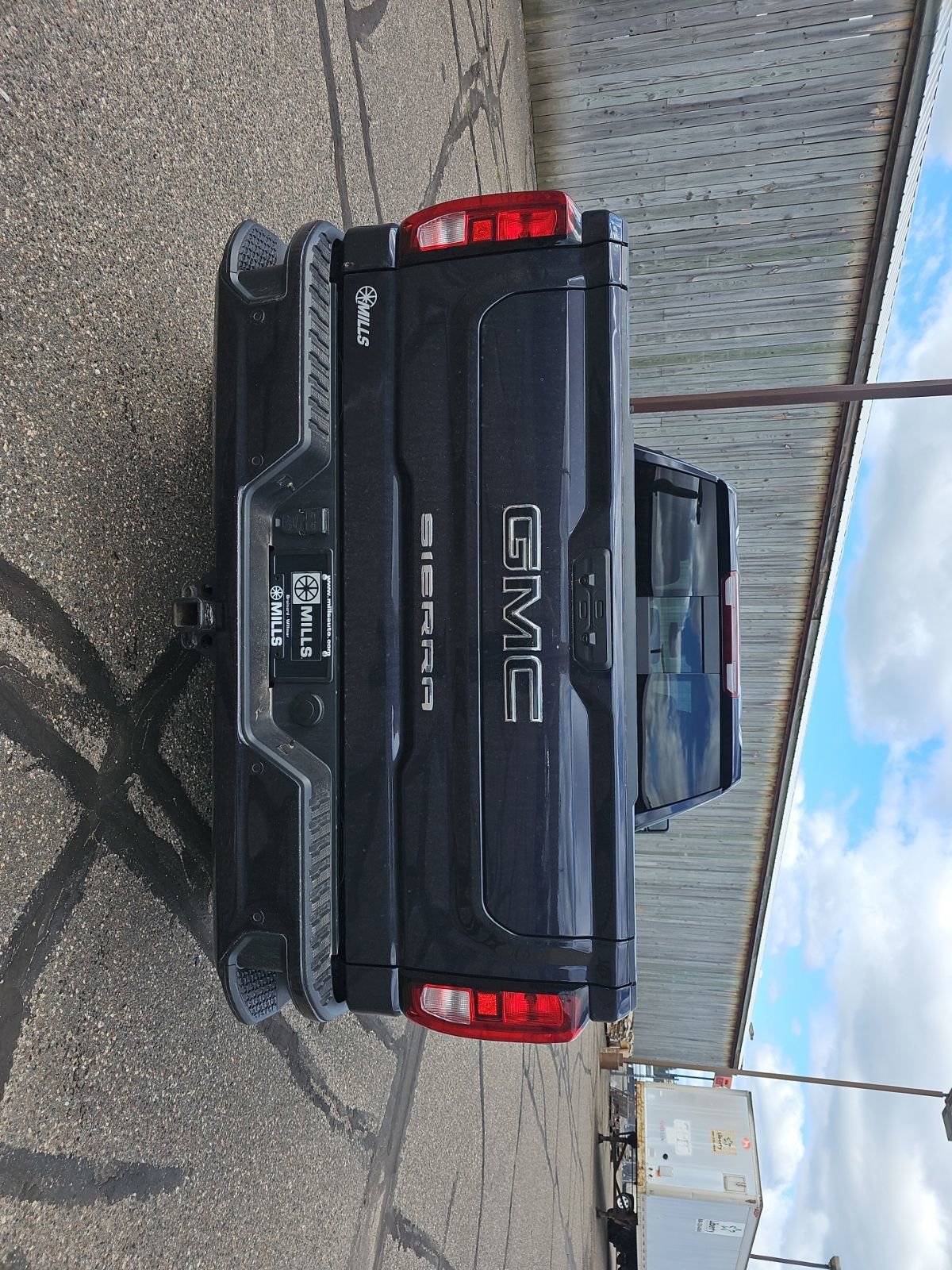 Used 2024 GMC Sierra 1500 Elevation w/ Elevation Premium Package AWD/4WD image 7