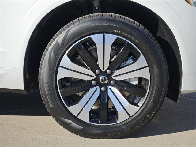 Used 2025 Volvo XC60 T8 Core w/ Climate Package image 15