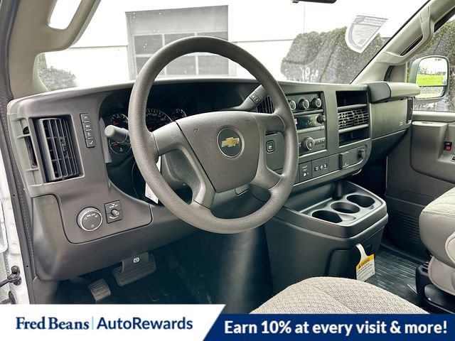 New 2025 Chevrolet Express 3500 w/ Chrome Appearance Package RWD image 7