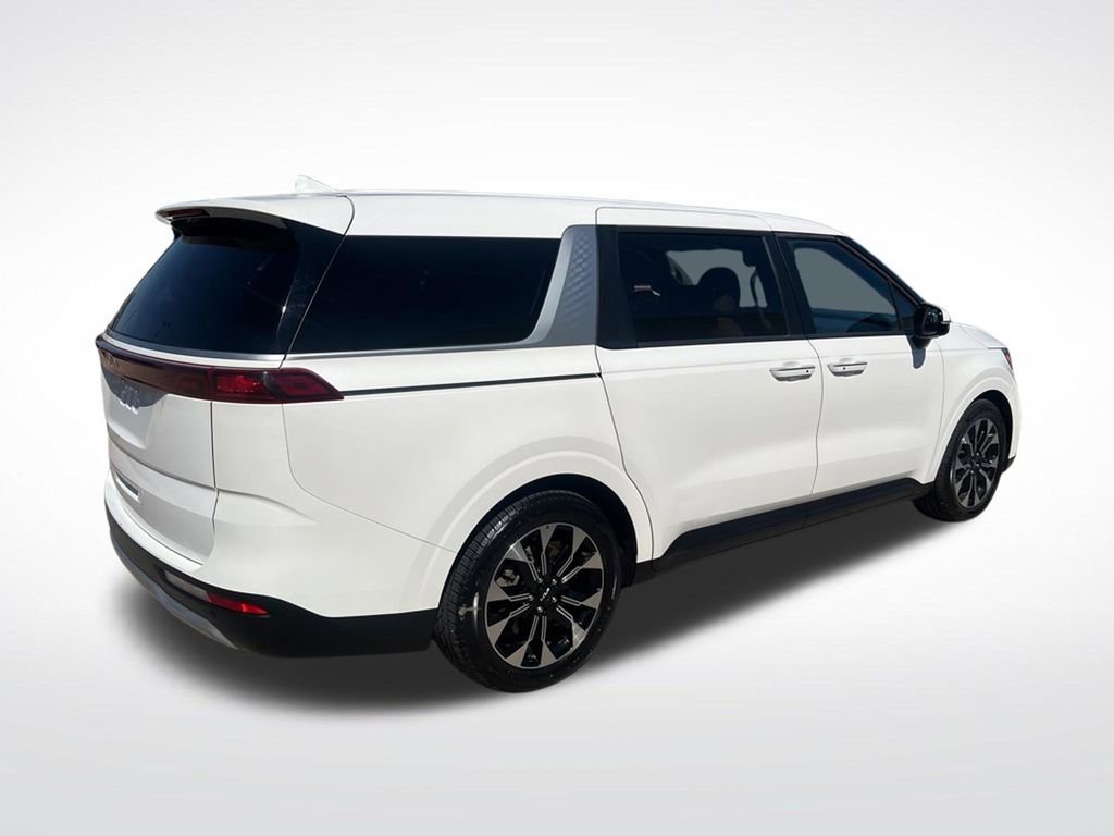 Used 2022 Kia Carnival EX FWD image 43
