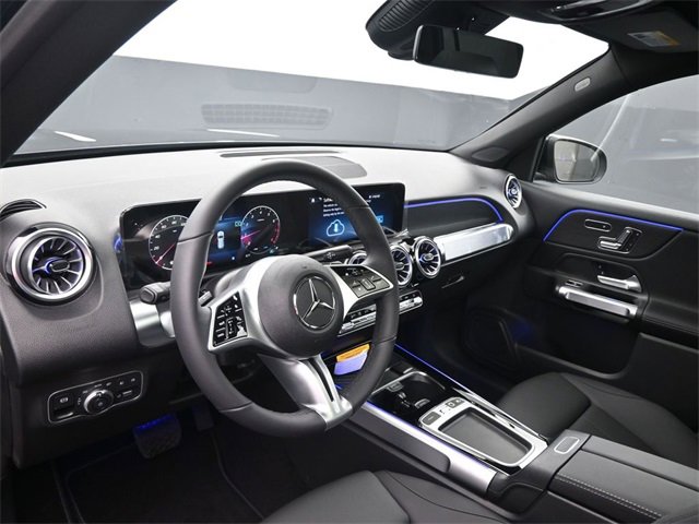 New 2025 Mercedes-Benz GLB 250 image 18