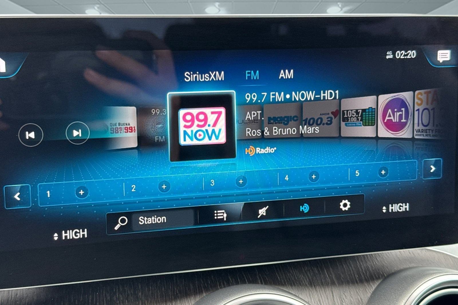 Used 2021 Mercedes-Benz GLC 300 4MATIC image 24