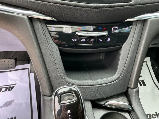 Used 2021 Cadillac XT5 Premium Luxury image 9