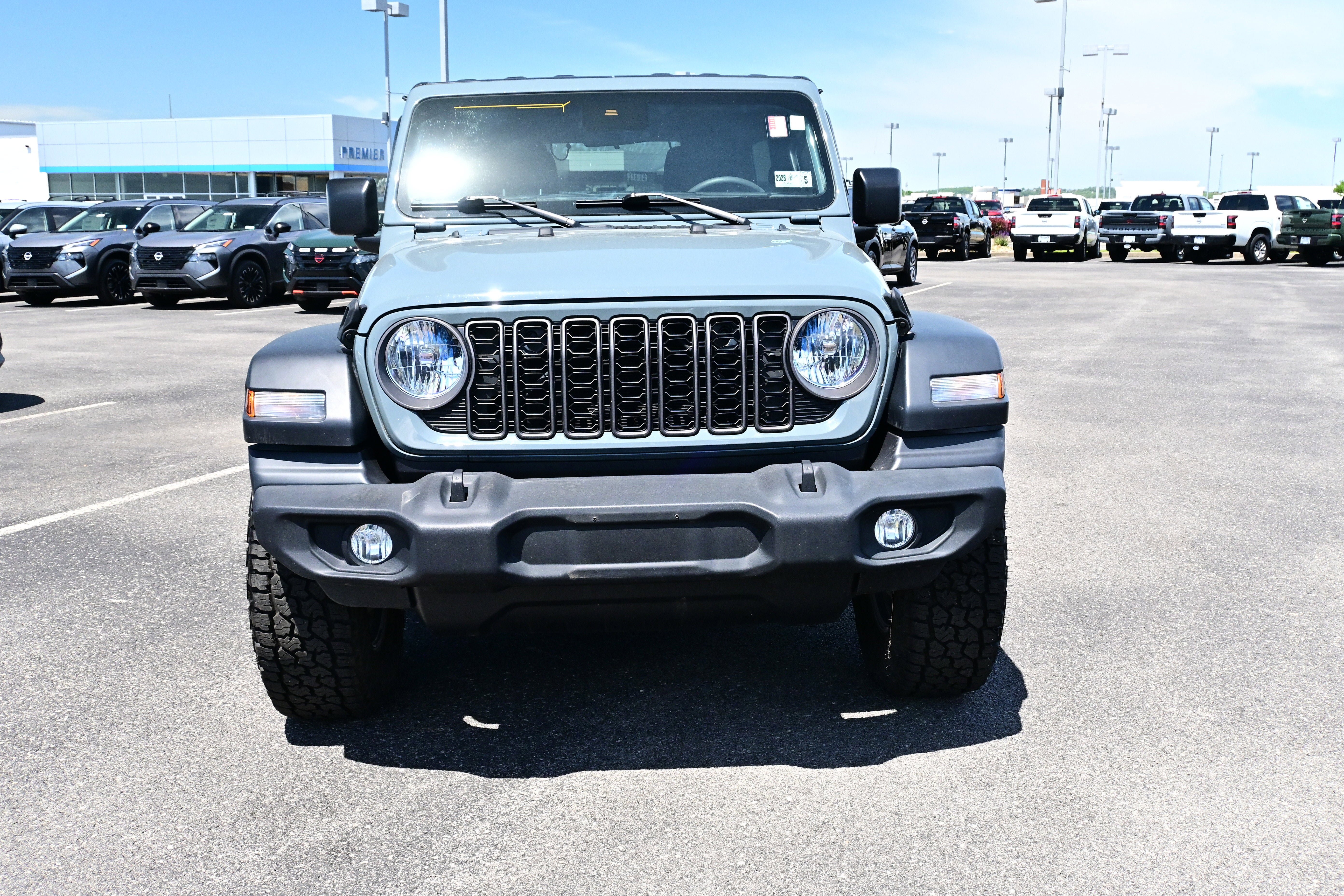 Used 2024 Jeep Wrangler Unlimited Sport AWD/4WD image 3