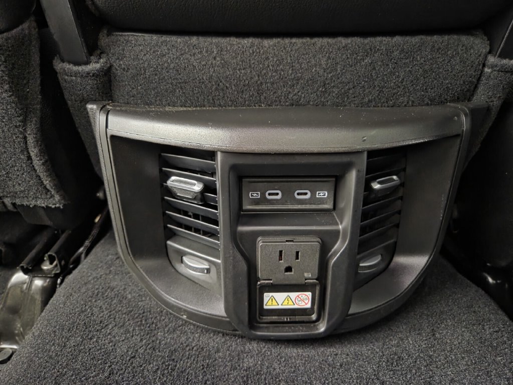 Used 2026 RAM 2500 Laramie AWD/4WD image 24