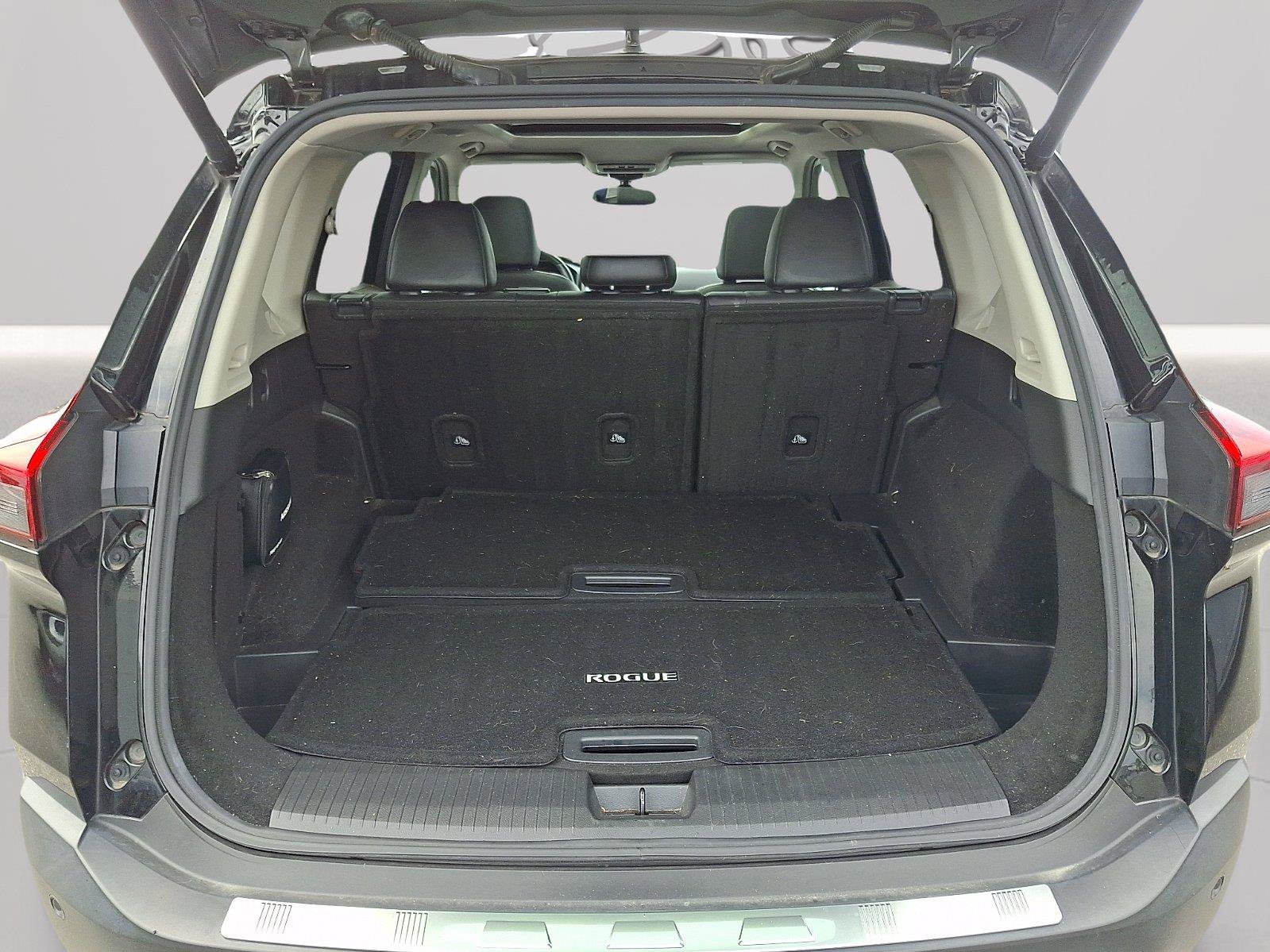 Used 2021 Nissan Rogue Platinum FWD image 26