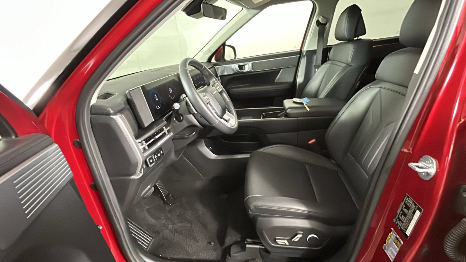 Used 2026 Hyundai Santa Fe SEL AWD/4WD image 13