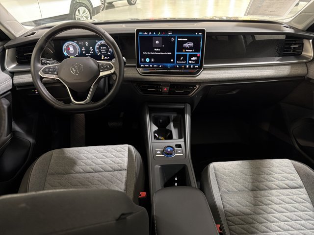 Certified 2025 Volkswagen Tiguan S AWD/4WD image 25