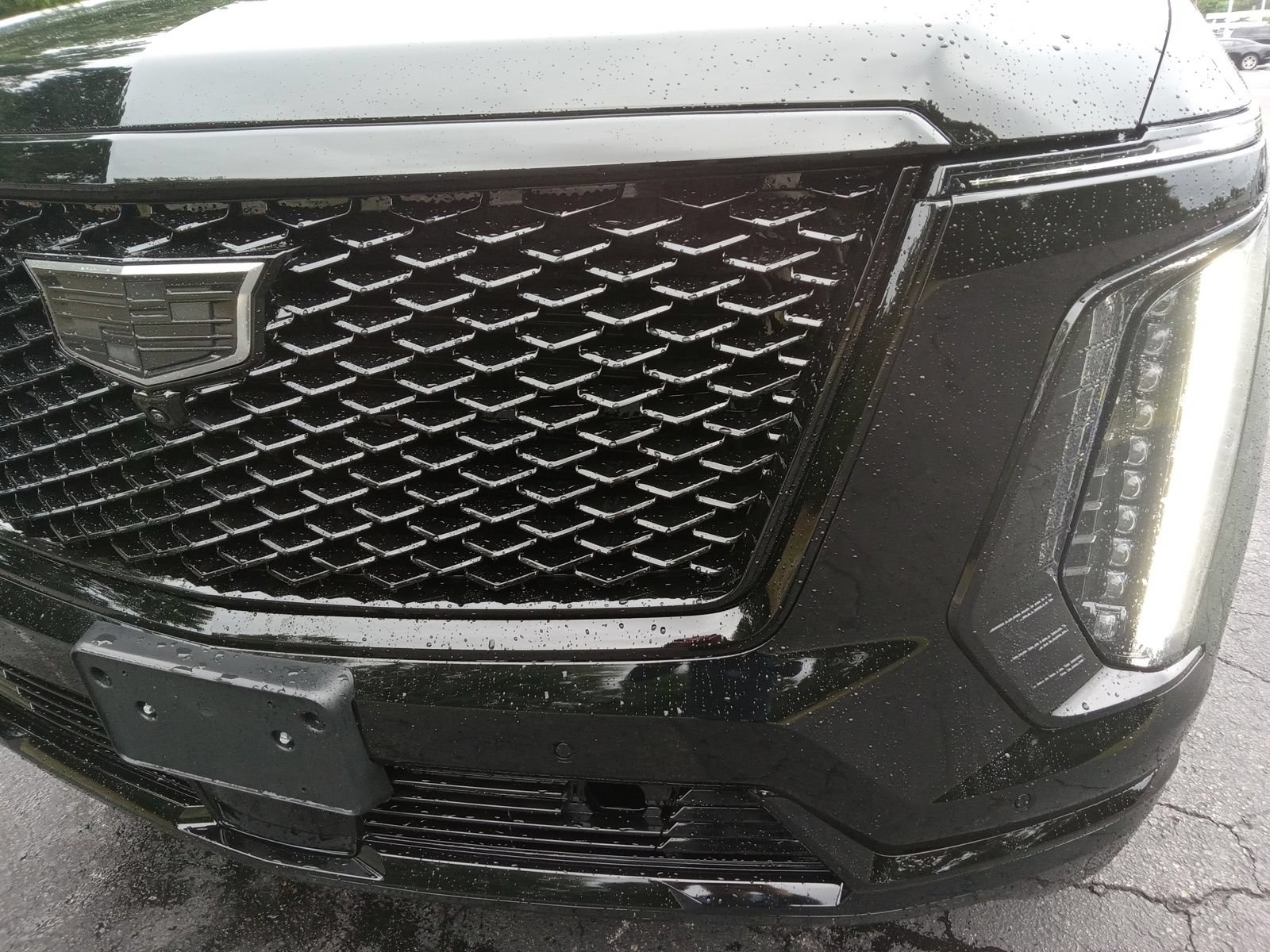 Used 2026 Cadillac Escalade ESV Sport w/ LPO, ONYX Package AWD/4WD image 7