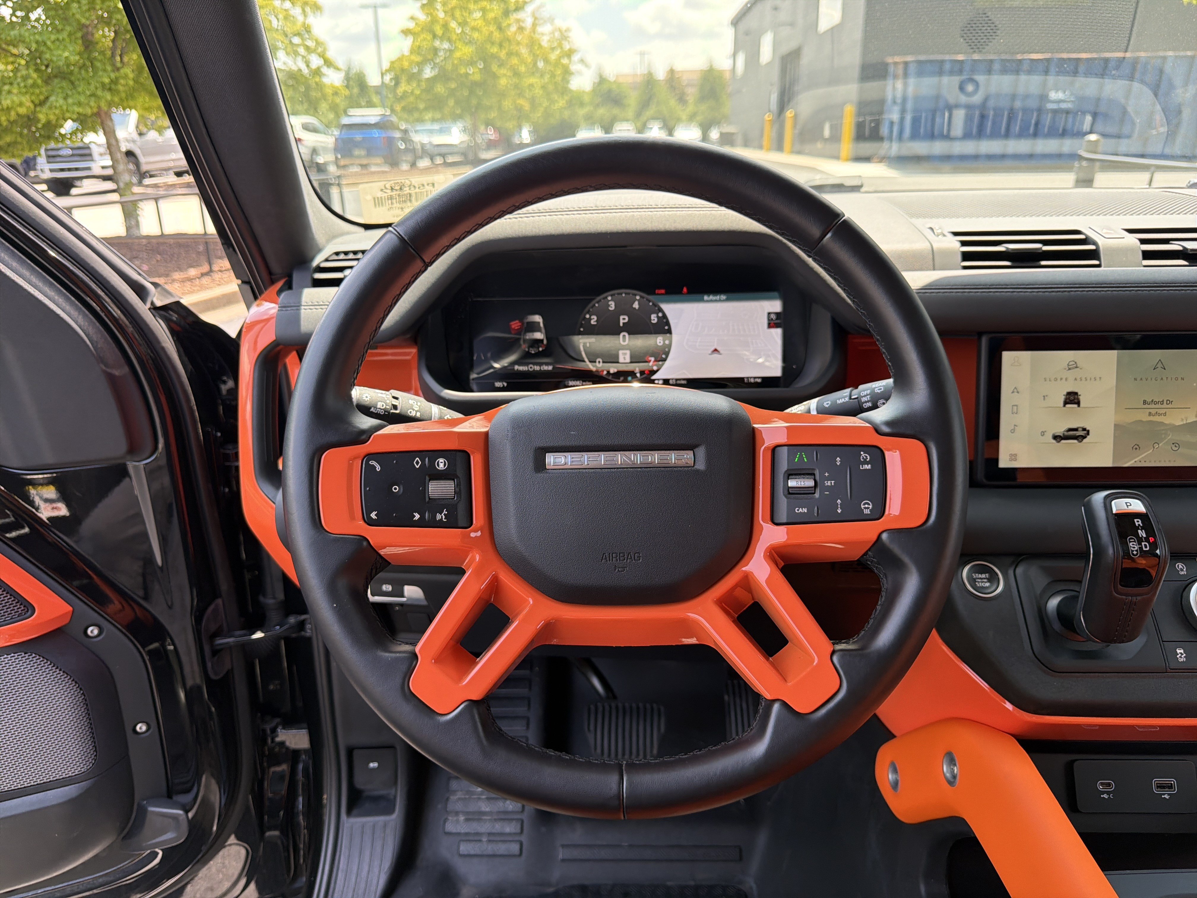 Used 2024 Land Rover Defender 90 S AWD/4WD image 12