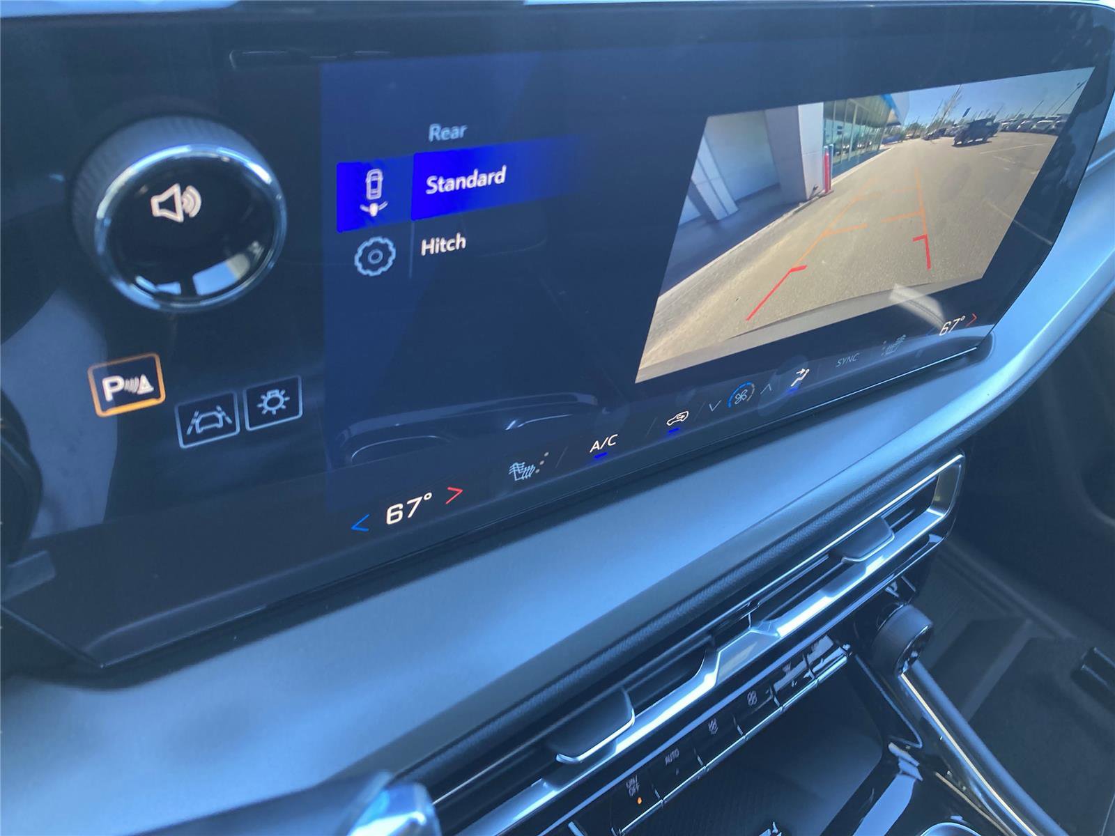 New 2026 Chevrolet Traverse LT w/ LPO, Floor Liner Package image 28