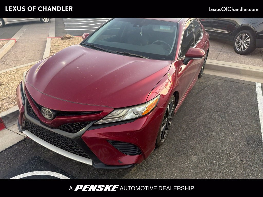 Used 2018 Toyota Camry XSE FWD image 1