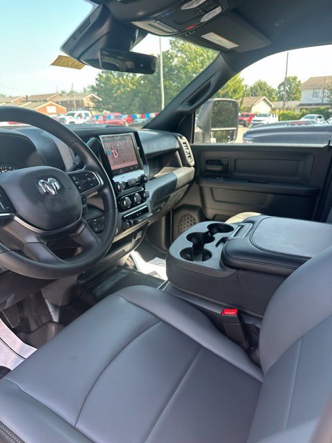 New 2026 RAM 3500 Tradesman w/ Chrome Appearance Group A AWD/4WD image 23