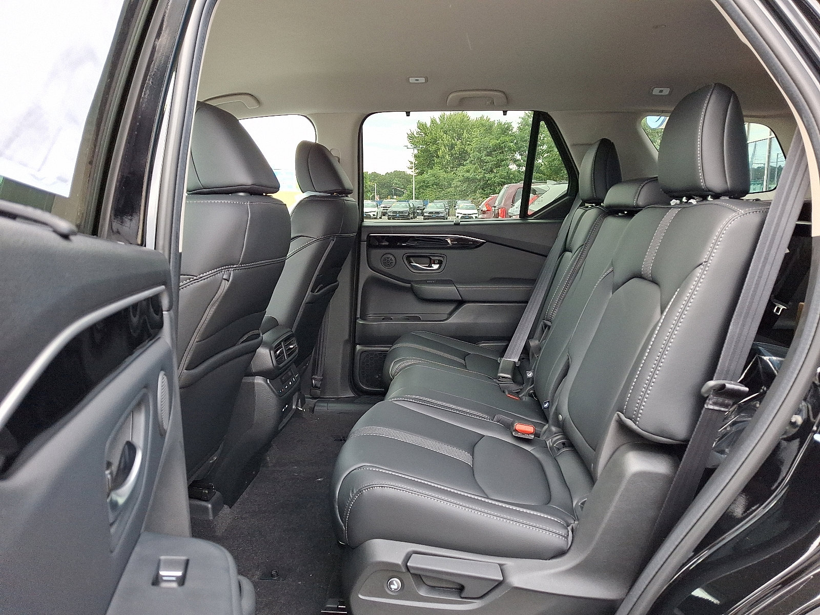 New 2025 Honda Pilot EX-L image 5