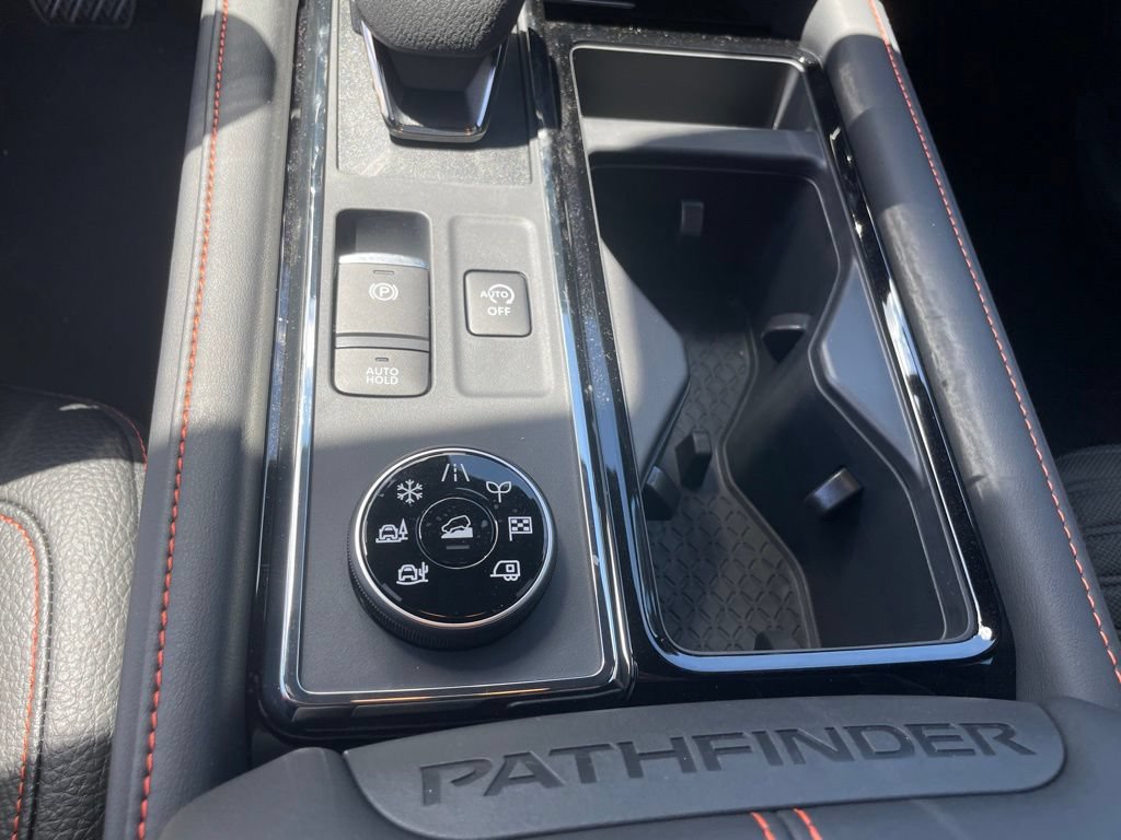 New 2026 Nissan Pathfinder Rock Creek AWD/4WD image 18