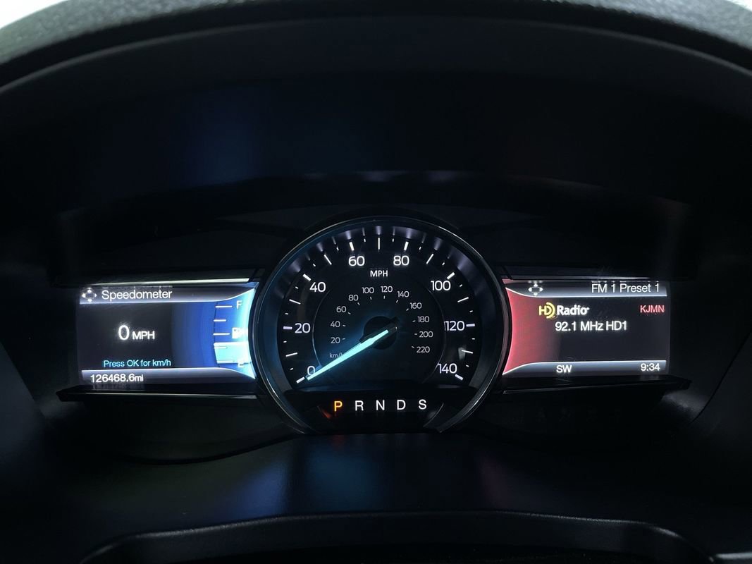 Used 2017 Ford Explorer Limited image 19