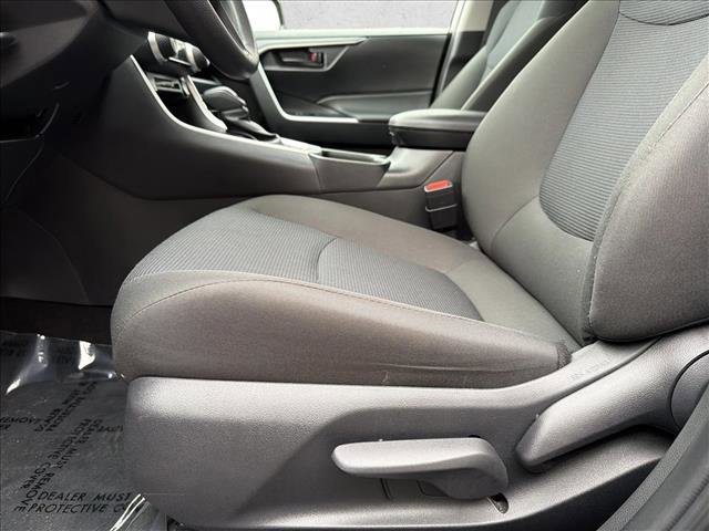 Used 2025 Toyota RAV4 LE image 12
