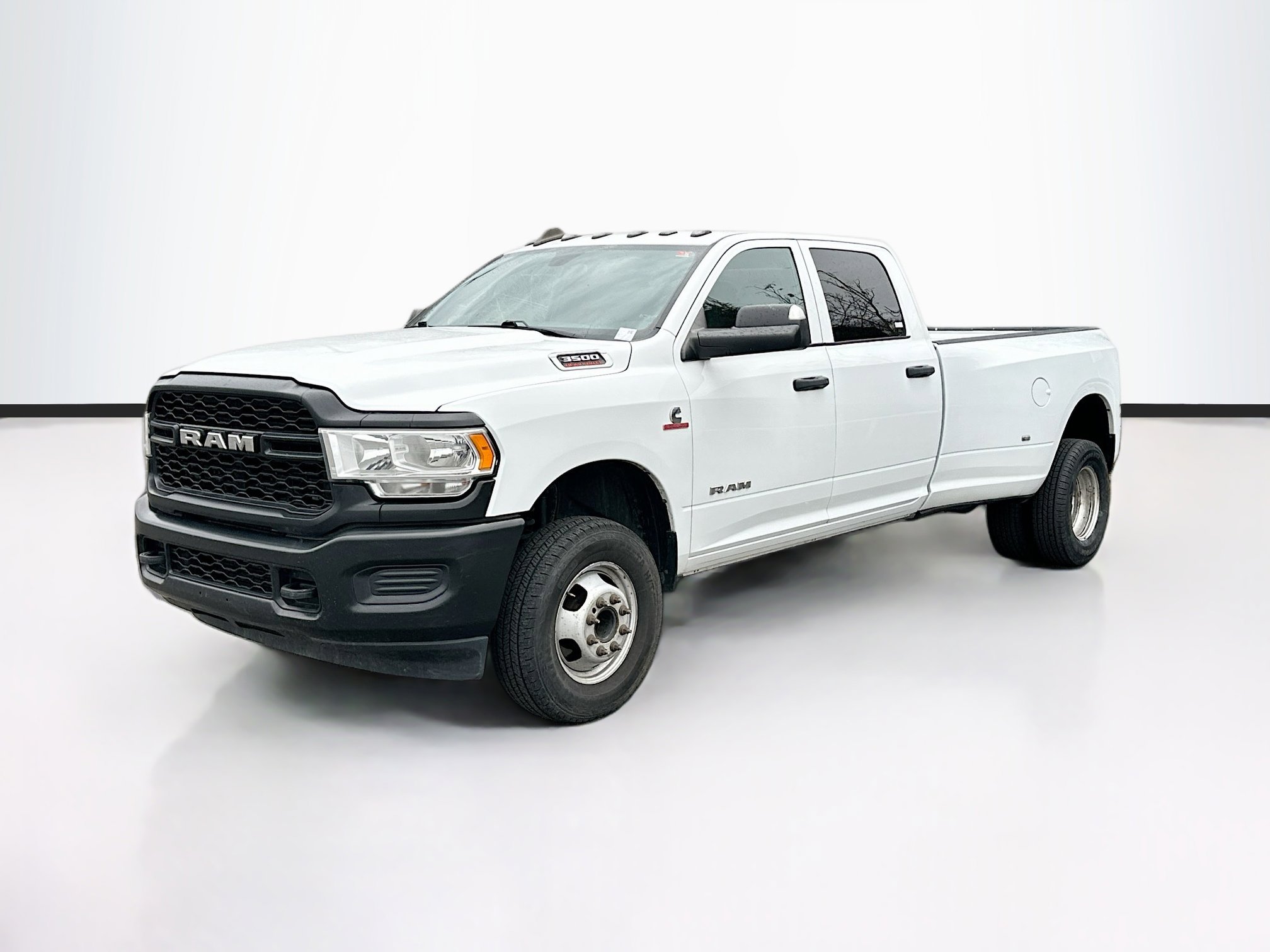 Used 2022 RAM 3500 Tradesman AWD/4WD image 3