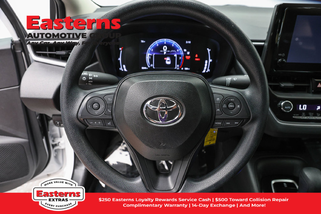 Used 2026 Toyota Corolla LE FWD image 11